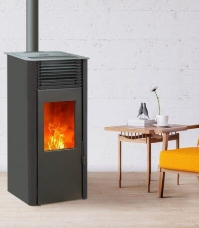 Wasserdichter Pelletofen Emaflam Reva 9 kW schwarz + gratis WiFi-Box – Gather Brennholz
